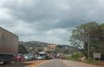 Congonhas: tombamento de carreta deixa trânsito lento na BR-040