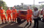 Bombeiros recolhem cão que atacou criança de cinco anos, no bairro Lobo Leite, em Congonhas